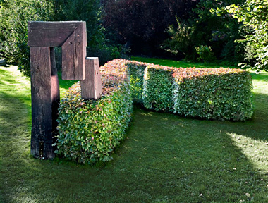 Monika Müller-Klug: Mäandertor (Meander gate), Damnatz Sculpture Garden / Photo: Laura Weber